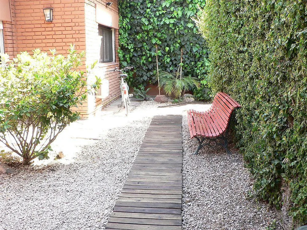 All In Mendoza Monkey Hostel